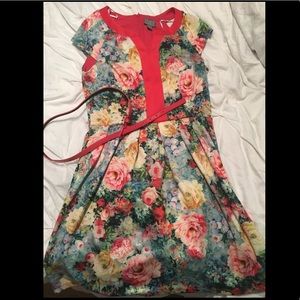 Size 12 🌺Dress w/ Belt🌼 Floral Pink Green Yellow